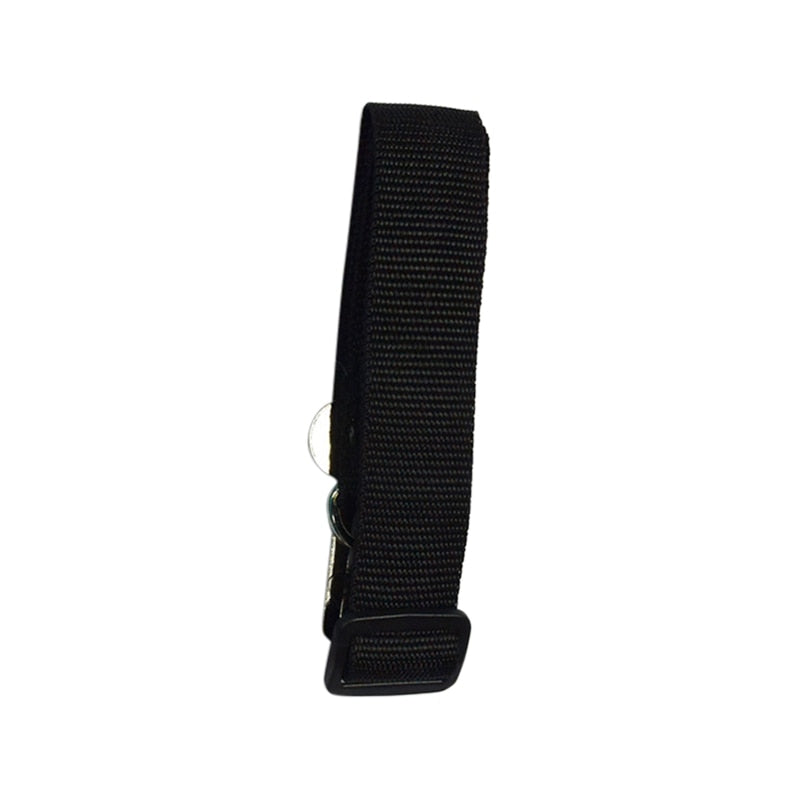 Pet seatbelt adjustable in various colours.