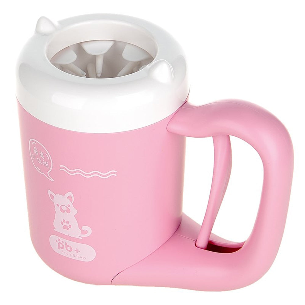 Mechanical portable paw cleaner